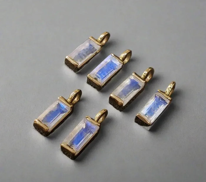 14k Gold Baguette Rainbow Moonstone Charm - K Jewelry Accessories