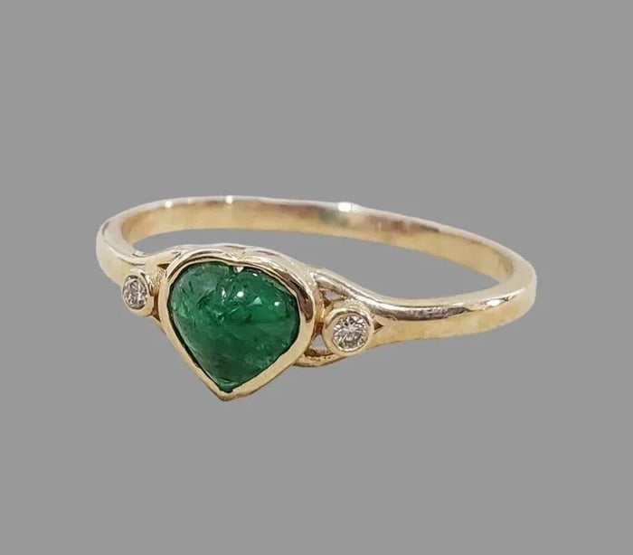 14k Gold Heart Emerald & Diamond Ring