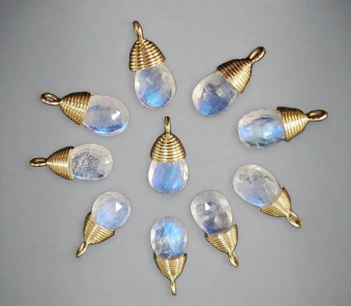 14k Gold Rainbow Moonstone Teardrop Charm Pendant - K Jewelry Accessories