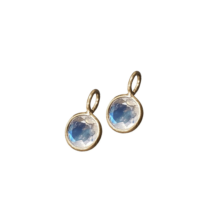 14k Gold Round Blue Rainbow Moonstone Charm - K Jewelry Accessories