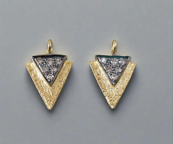 14k Gold Triangle Oxidized Diamond Charm Pendant - K Jewelry Accessories