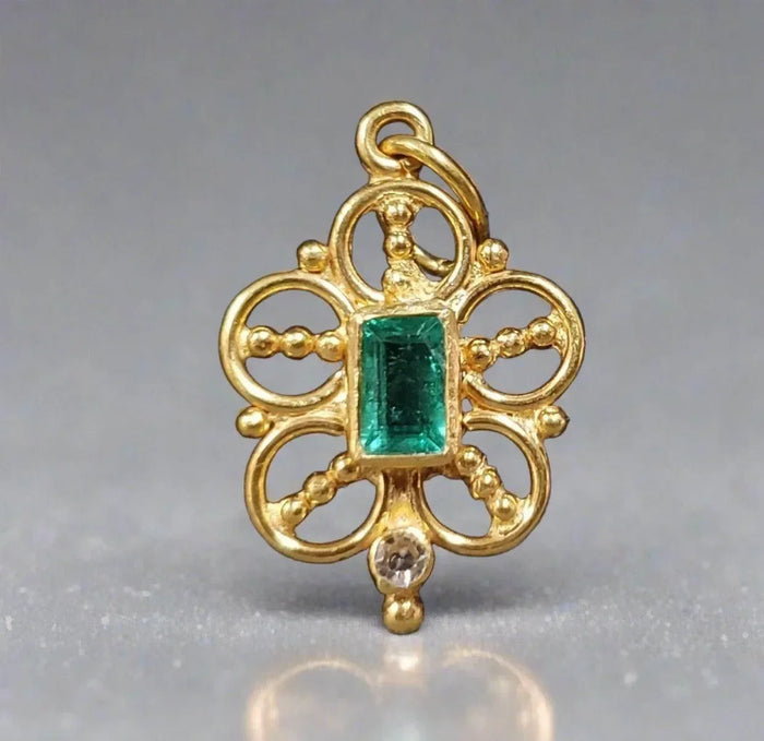 18k Gold Baguette Zambian Emerald & Diamond Pendant - K Jewelry Accessories
