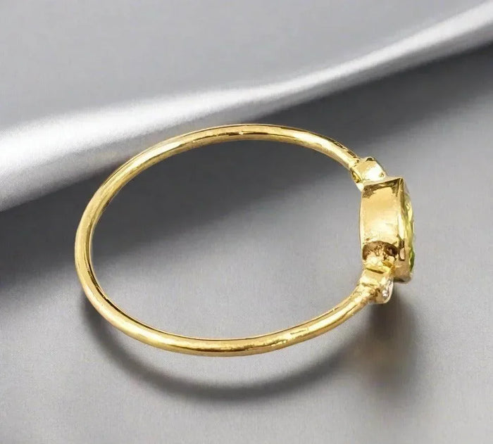 18k Gold Oval Green Peridot Ring With Diamond Stones - K Jewelry Accessories