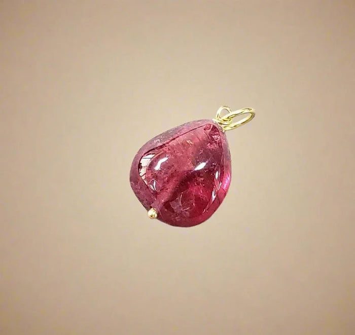 18k Gold Pink Tourmaline Drop Pendant: Cabochon Charm