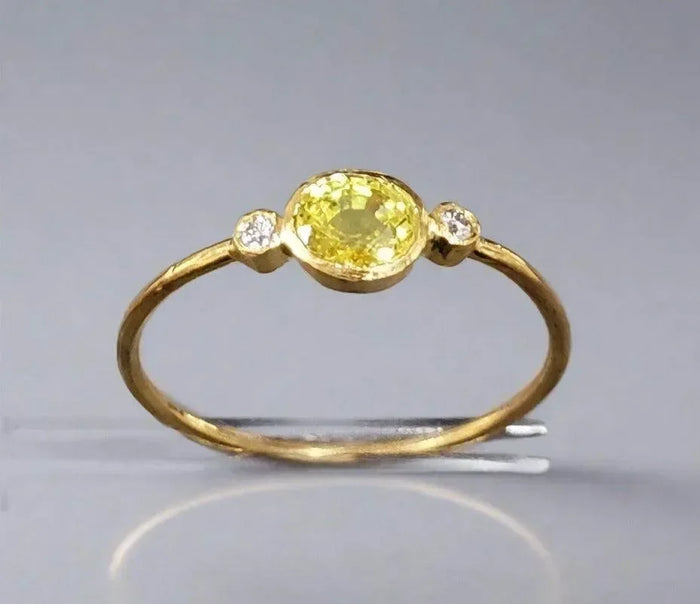 18k Gold Yellow Sapphire and Diamond Ring - K Jewelry Accessories