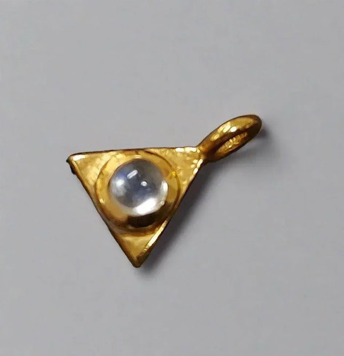 925 Gold Vermeil Rainbow Moonstone Charm Triangle Shape - K Jewelry Accessories