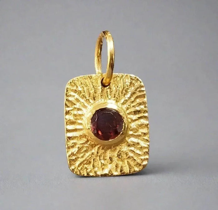925 Gold Vermeil Rhodolite Garnet Pendant Beautiful for her - K Jewelry Accessories