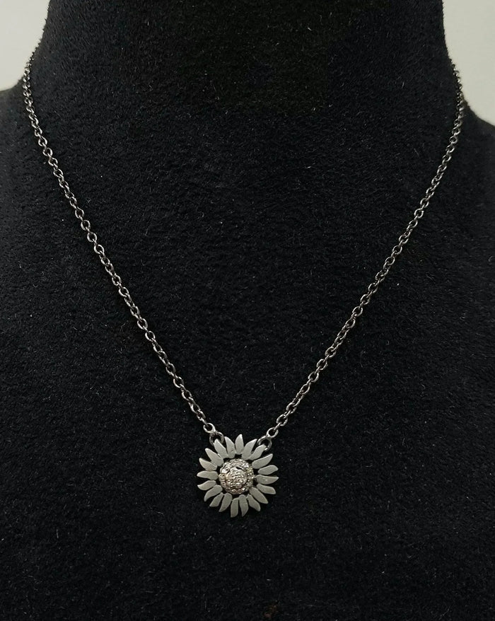 925 Silver Diamond Necklace -Minimalistic Sunflower Design - K Jewelry Accessories