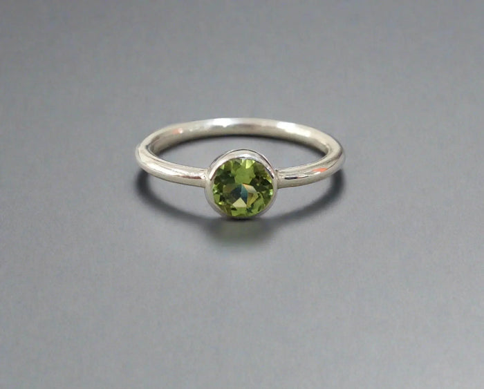 925 Silver Green Peridot Ring - K Jewelry Accessories
