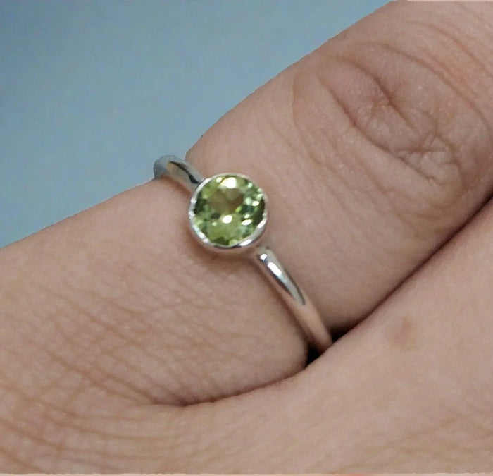 925 Silver Green Peridot Ring - K Jewelry Accessories