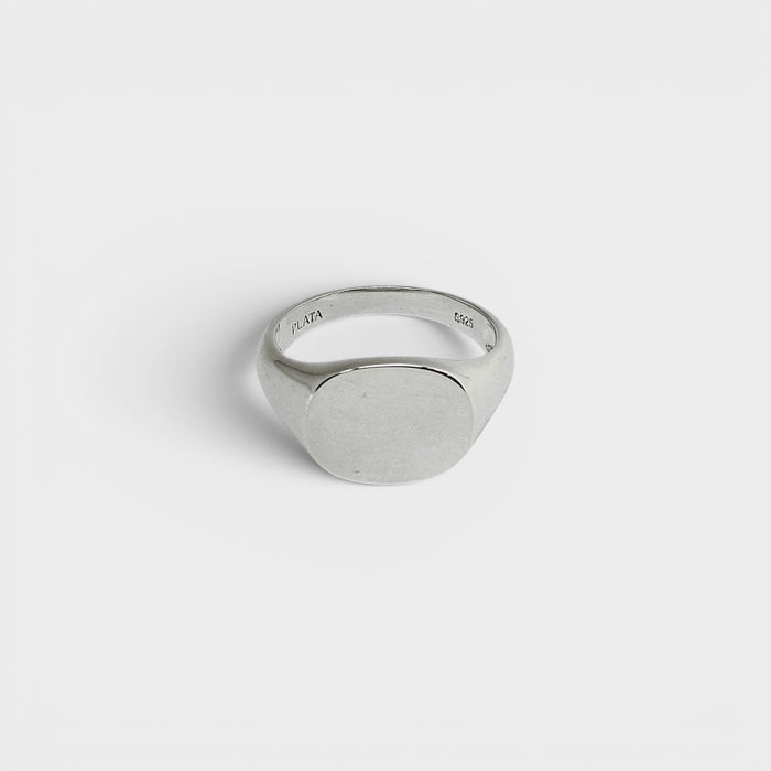 Classic Oval Signet Ring - Monis Anas Jewellers