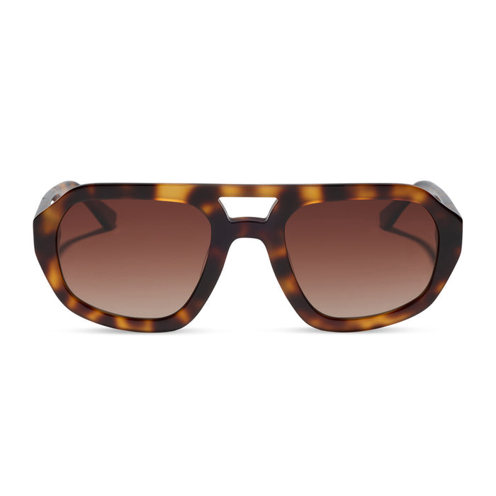 caitlin covington x diff eyewear featuring the collins navigator sunglasses with a spotted tortoise acetate frame and brown gradient polarized lenses front view
