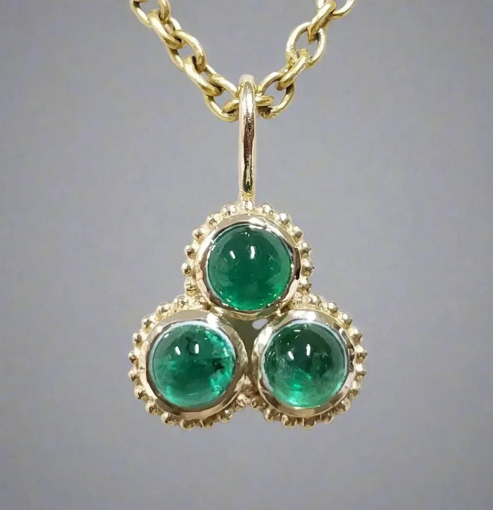 Dainty Round Shape 14k Gold Emerald Cabochon Pendant - K Jewelry Accessories