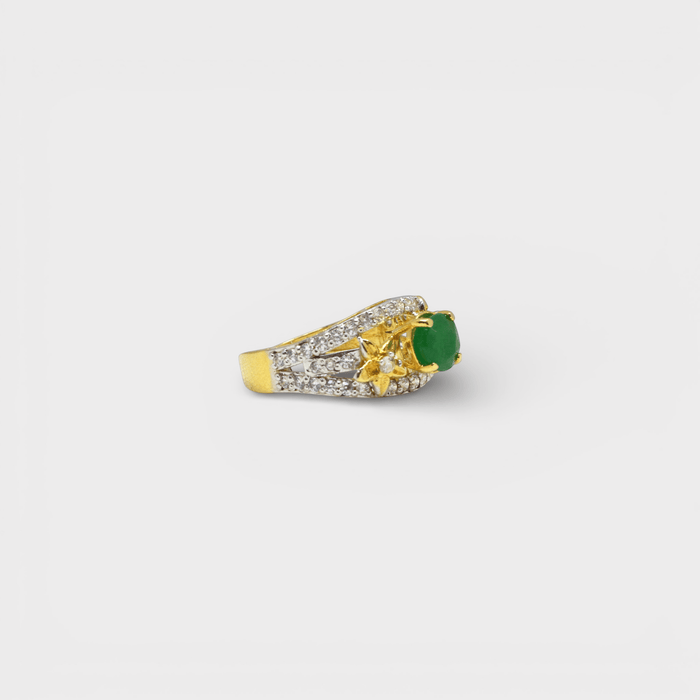 Emerald Lotus Solitaire Ring - Monis Anas Jewellers