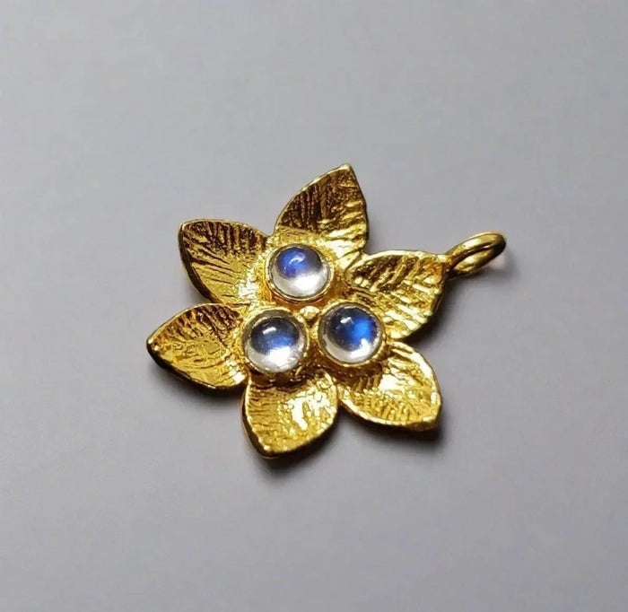 Floral 925 Gold Vermeil Rainbow Moonstone Charm - K Jewelry Accessories