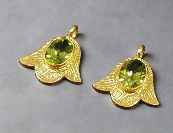 Gold Vermeil Peridot Floral Charm Pendant - K Jewelry Accessories