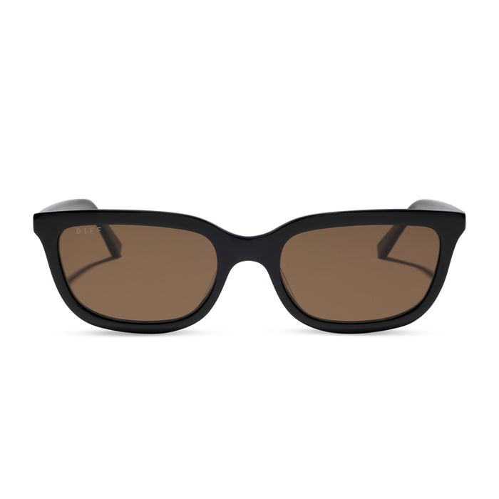 diff eyewear hannah square sunglasses with a black acetate frame and brown polarized lenses front view