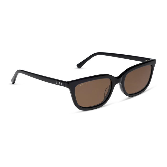 diff eyewear hannah square sunglasses with a black acetate frame and brown polarized lenses angled view