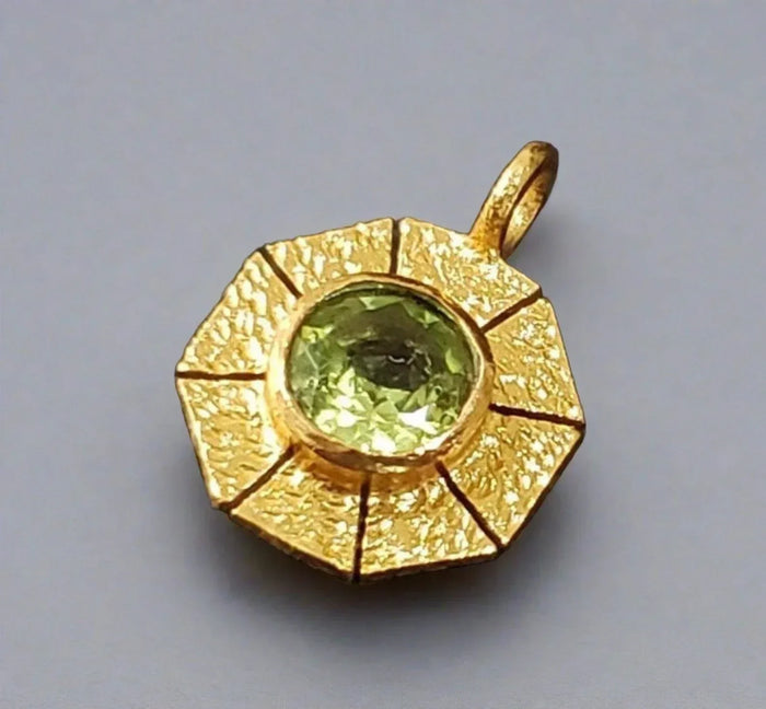 Hexagon Shape Gold Vermeil Peridot Charm Pendant - K Jewelry Accessories