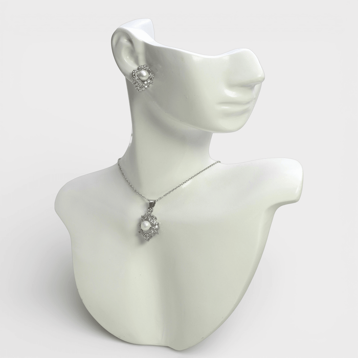 Ivory Halo Set - Monis Anas Jewellers