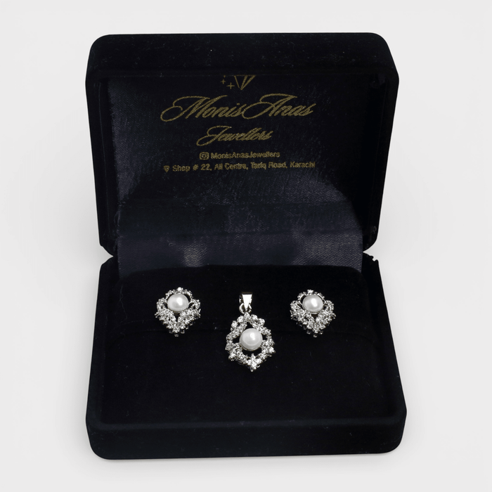 Ivory Halo Set - Monis Anas Jewellers