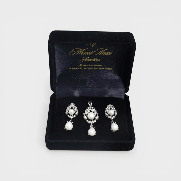 Royal Pearl Drop Set - Monis Anas Jewellers