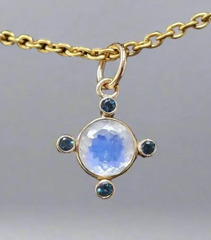 Solid Gold London Blue Topaz & Rainbow Moonstone Pendant 14k - K Jewelry Accessories