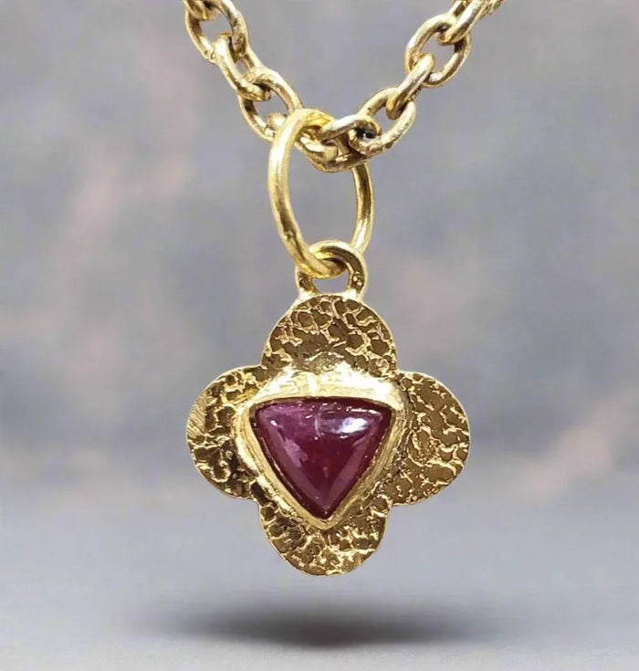 Trillion Ruby 18k Gold Pendant Handmade - K Jewelry Accessories