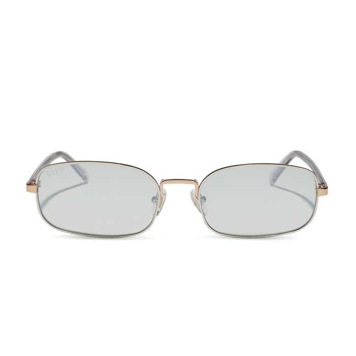 rachael kirkconnell x diff eyewear naomi square sunglasses with a trinity silver and gold metal frame and silver lenses front view