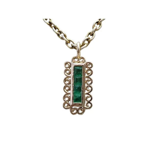 Vintage Style Natural Emerald Pendant in 14k Gold
